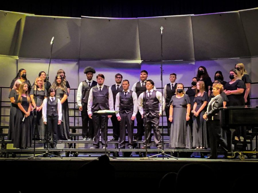 WHS Honors Choir, along with director MaryAlice Miller (far right)