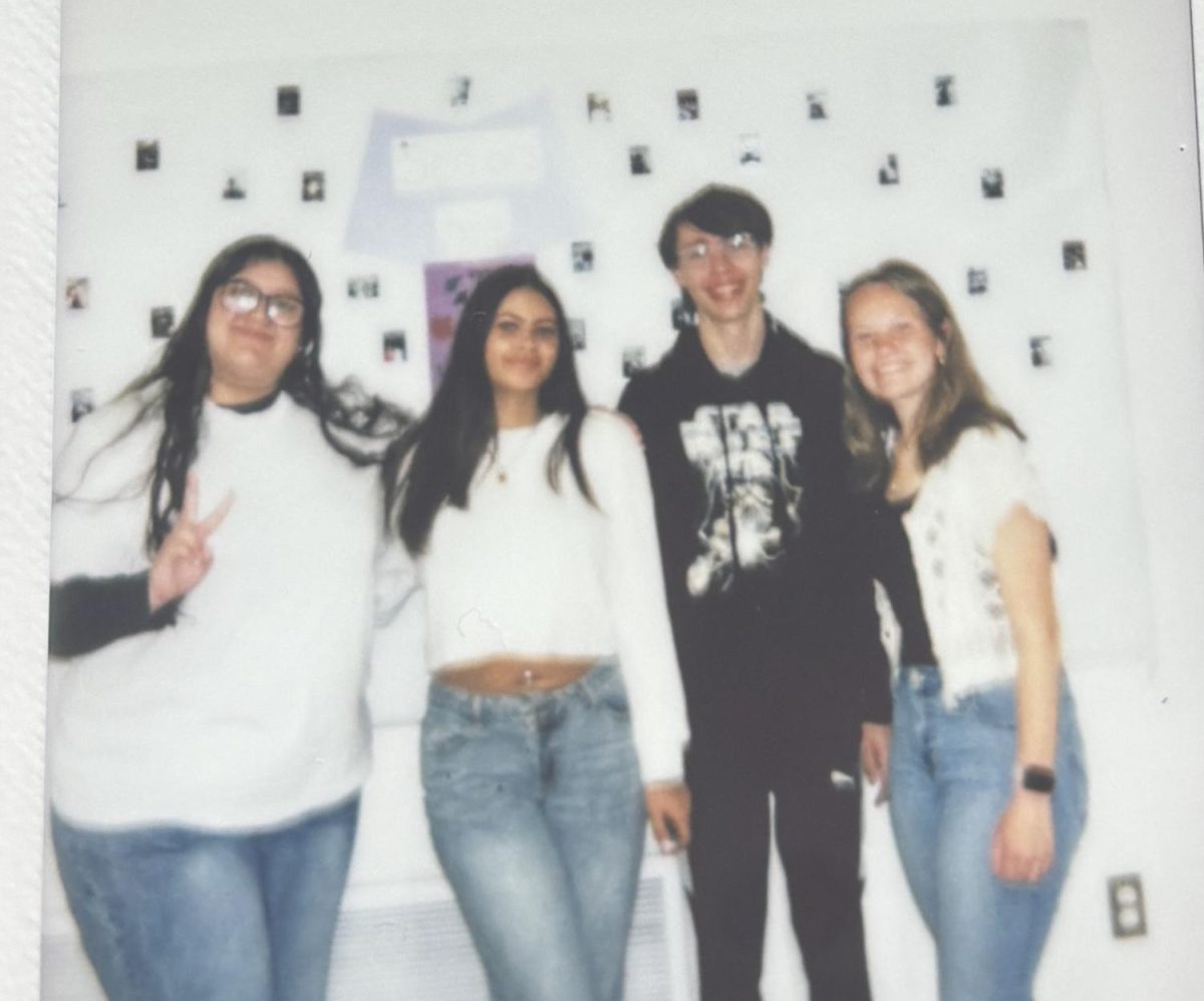 Mari,John,Ava, and Vanessa.