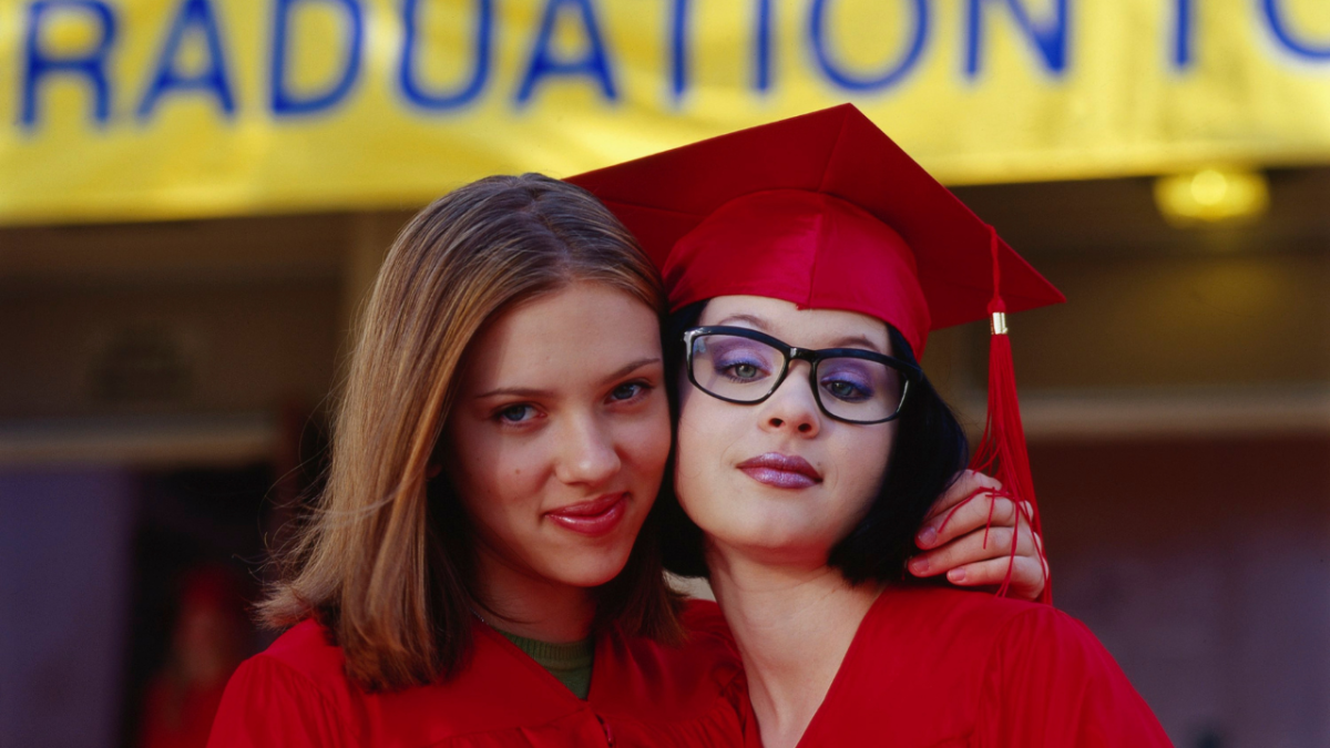 Cult Classic "Ghost World" Is a Must-Watch for Film Lovers