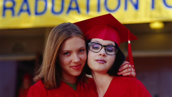 Cult Classic "Ghost World" Is a Must-Watch for Film Lovers